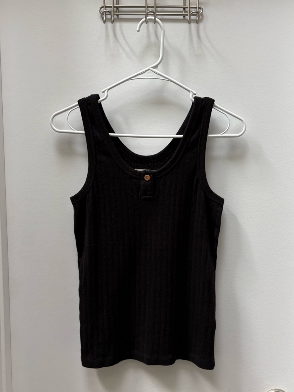Everlane Black Ribbed Tank with Wood Button